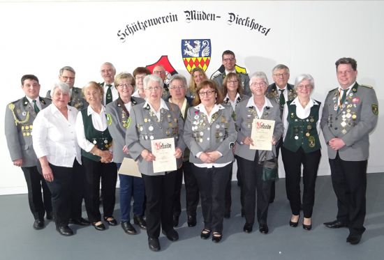 geehrte Mitglieder 2021 und 2022 geehrte Mitglieder 2021 und 2022
