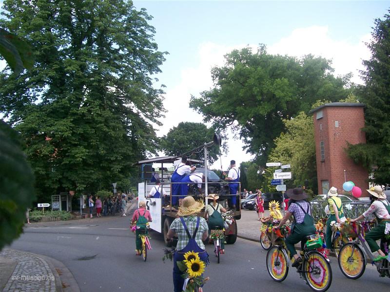 Schützenfest-Montag Bunter Umzug – Bild 127 von 146