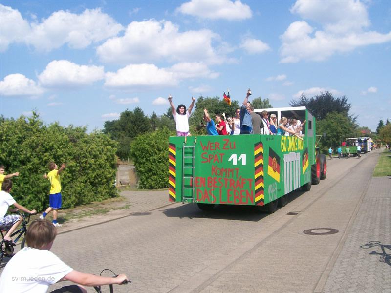 Schützenfest-Montag Bunter Umzug – Bild 125 von 146