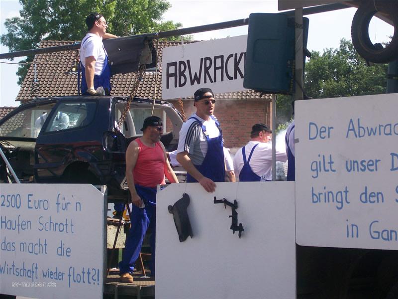 Schützenfest-Montag Bunter Umzug – Bild 98 von 146