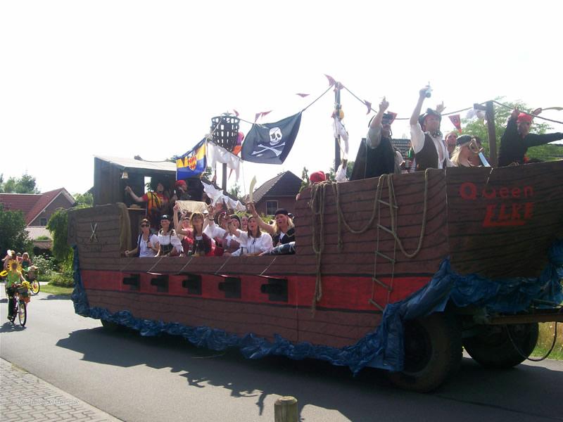 Schützenfest-Montag Bunter Umzug – Bild 54 von 146