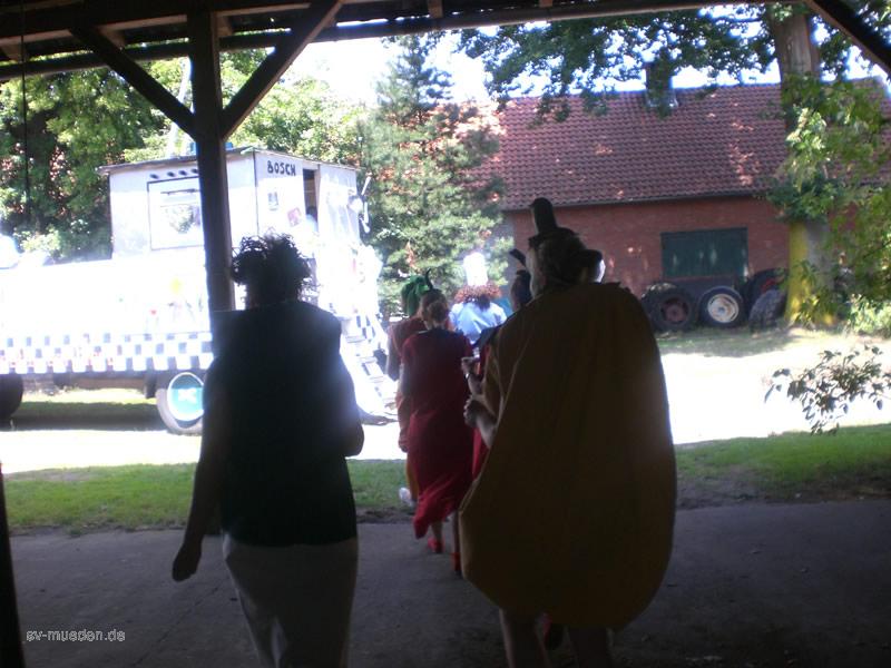 Schützenfest-Montag Bunter Umzug – Bild 41 von 146