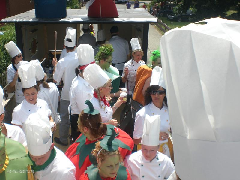 Schützenfest-Montag Bunter Umzug – Bild 27 von 146