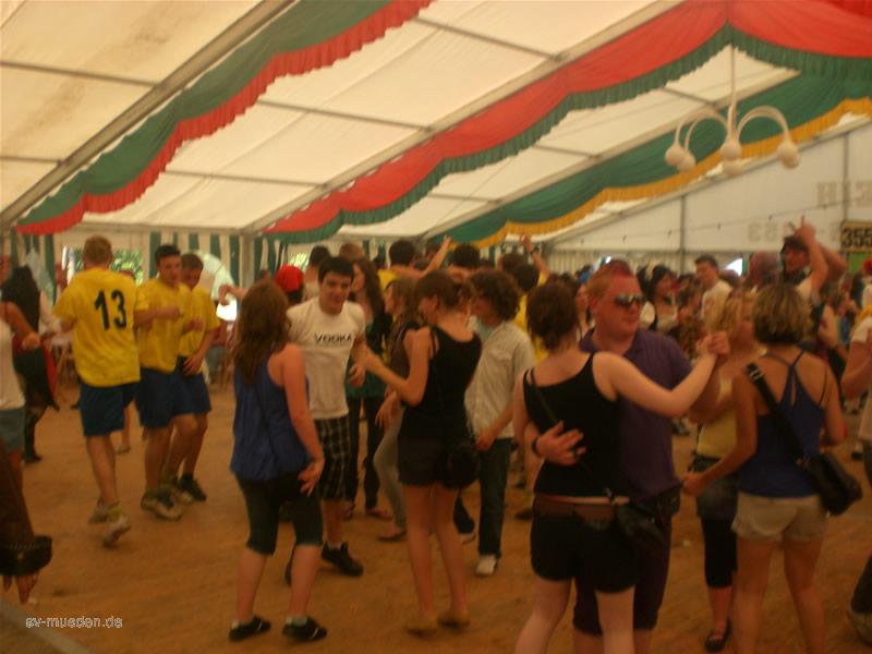 Schützenfest-Montag Bunter Umzug – Bild 2 von 146