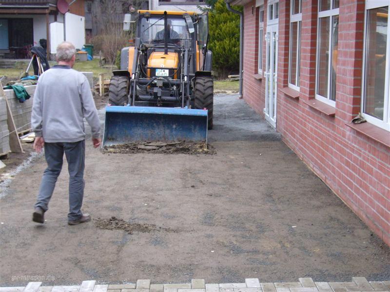 Pflasterarbeiten am Schießsportzentrum (3. Akt) – Bild 38 von 61