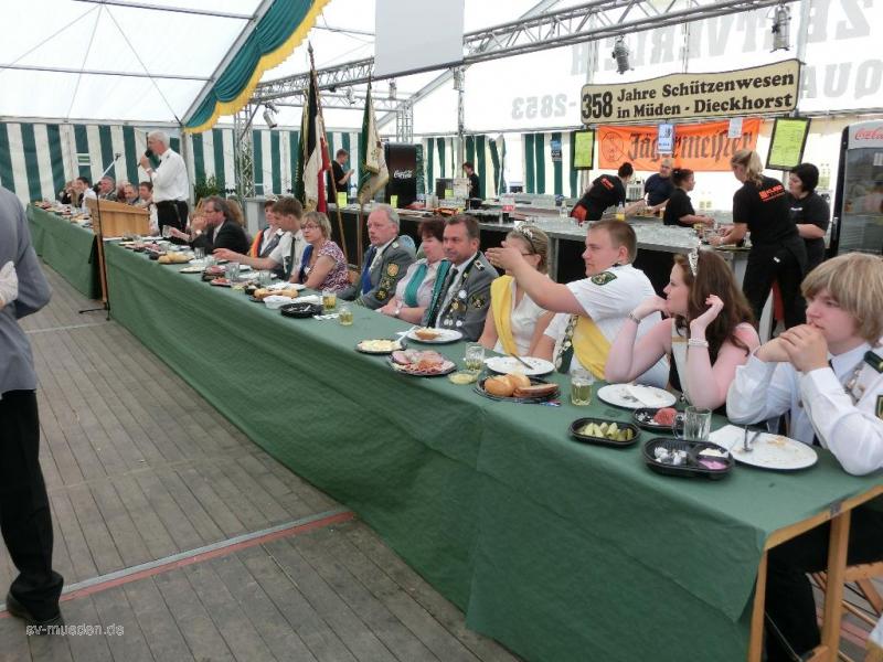 Schützenfest 2012 Montag Katerfrühstück – Bild 76 von 83