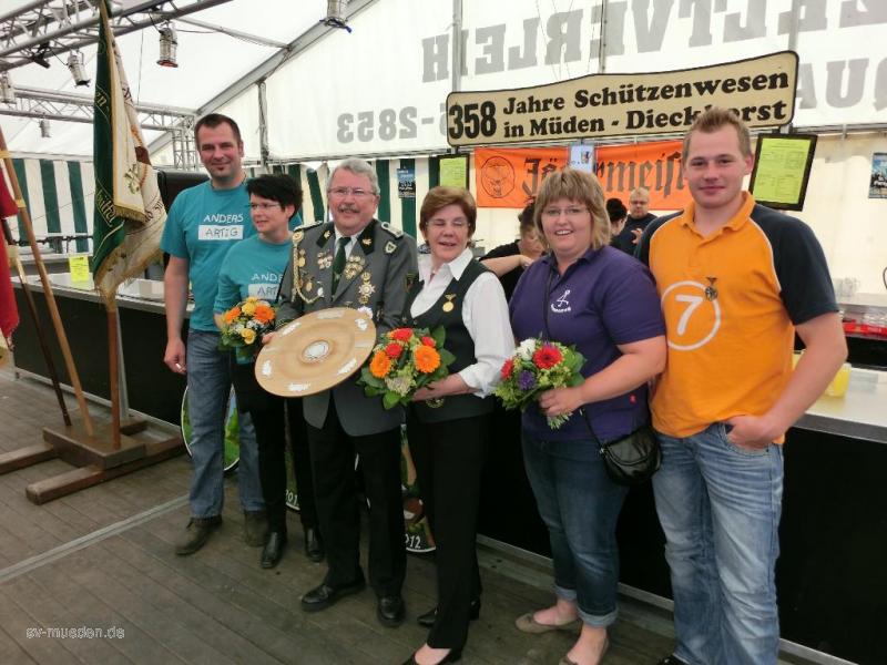 Schützenfest 2012 Montag Katerfrühstück – Bild 71 von 83