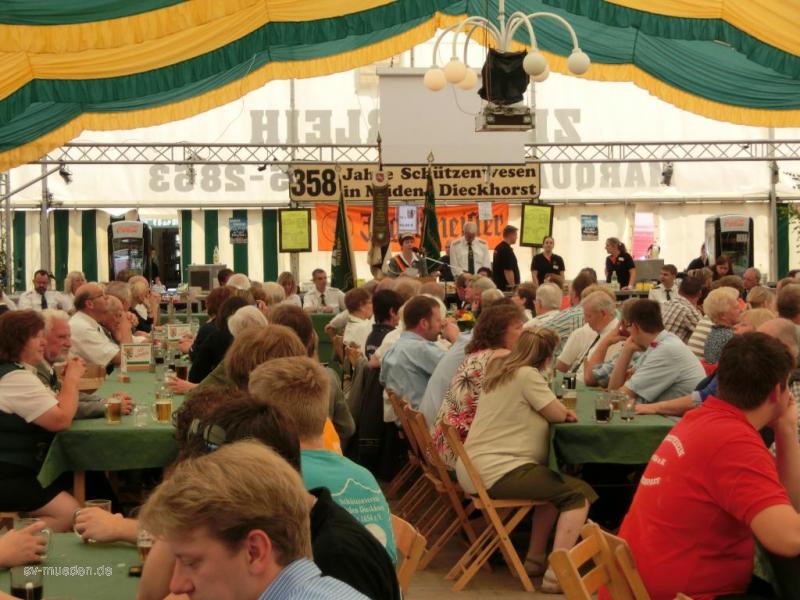 Schützenfest 2012 Montag Katerfrühstück – Bild 65 von 83
