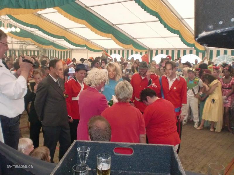 Schützenfest 2012 Montag Bunter Umzug – Bild 135 von 259