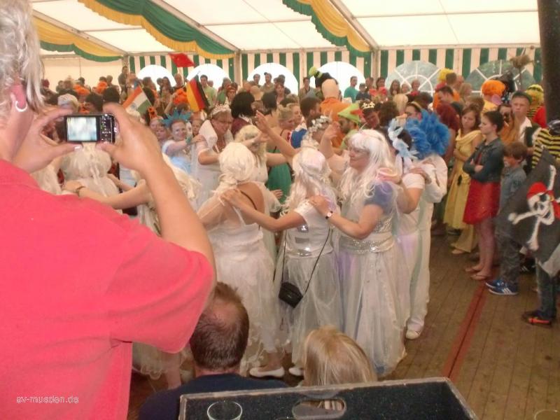 Schützenfest 2012 Montag Bunter Umzug – Bild 111 von 259