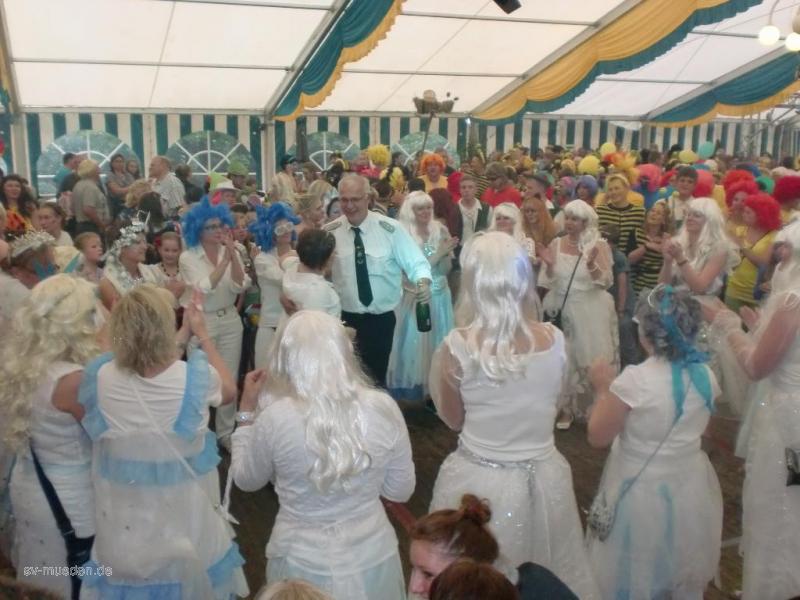 Schützenfest 2012 Montag Bunter Umzug – Bild 121 von 259