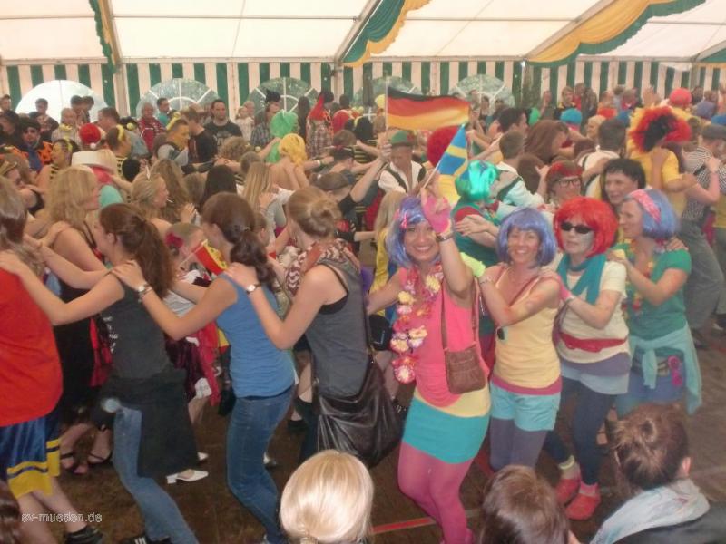 Schützenfest 2012 Montag Bunter Umzug – Bild 87 von 259