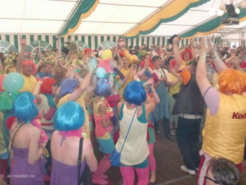 Schützenfest 2012 Montag Bunter Umzug – Bild 61 von 259